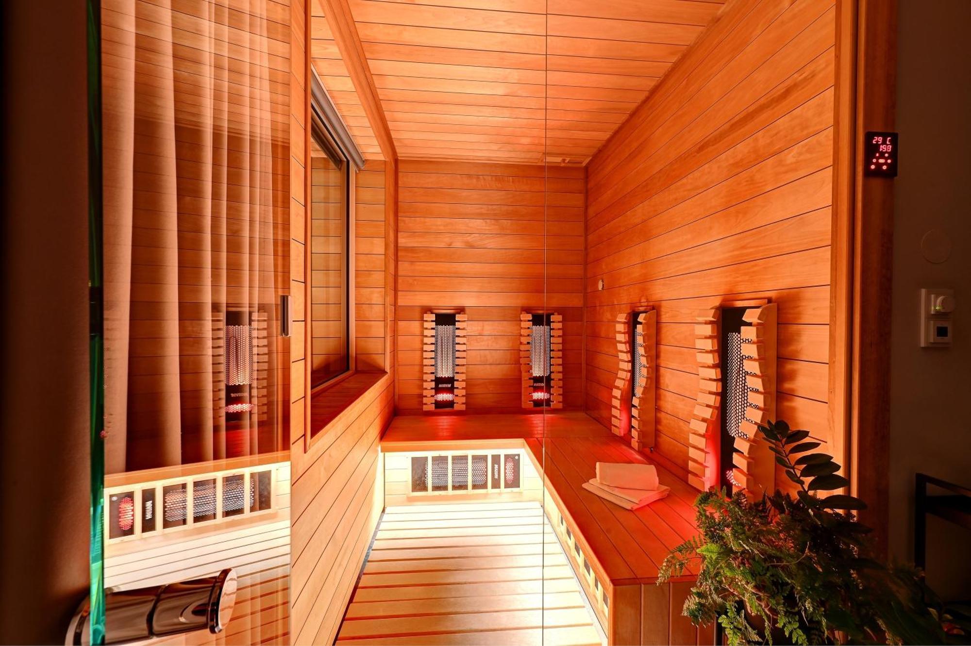 Wellness Hotel Fenix Либерц Экстерьер фото
